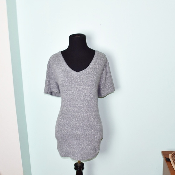 Tops - Adorable Grey Stretch Top